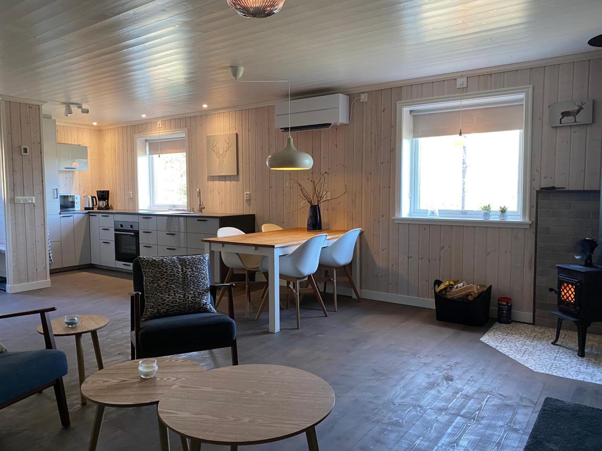 Adventure Guesthouse Sweden In Rural Area Sunne Exterior photo